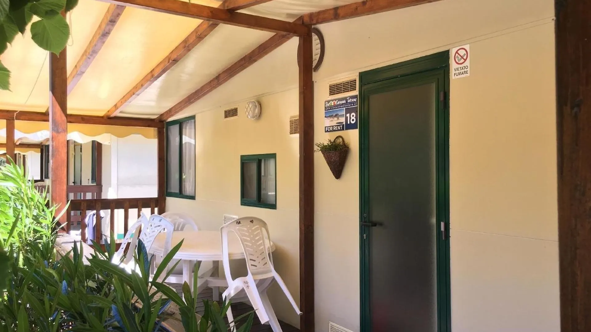 Apartment Ein Grosses Mobilheim Auf Einem Campingplatz Nahe Dem Meer Und Dem Badeort Viareggio Italy