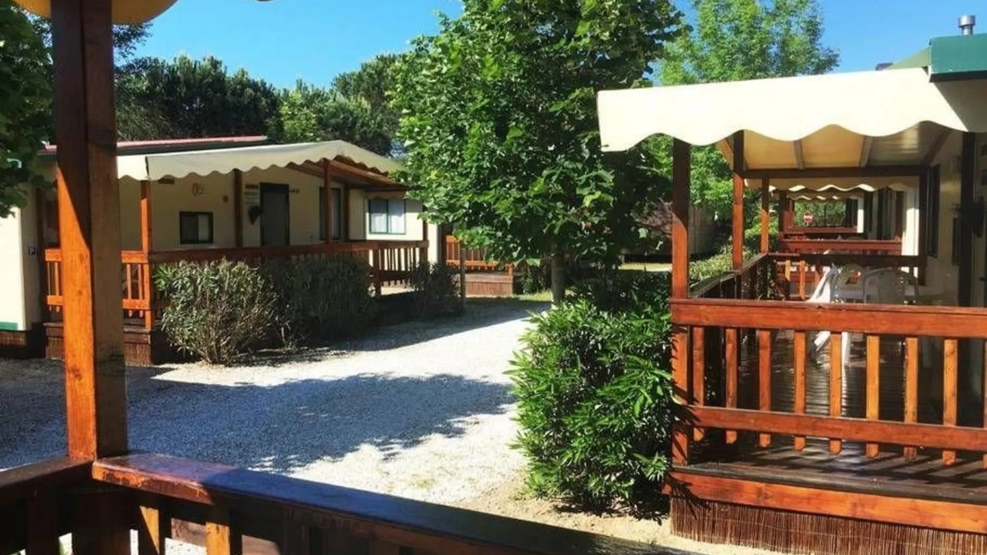 Apartment Ein Grosses Mobilheim Auf Einem Campingplatz Nahe Dem Meer Und Dem Badeort Viareggio